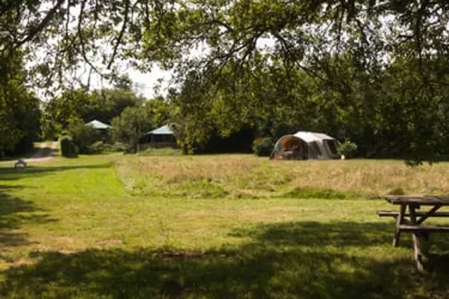 Hotel Camping sur Yonne