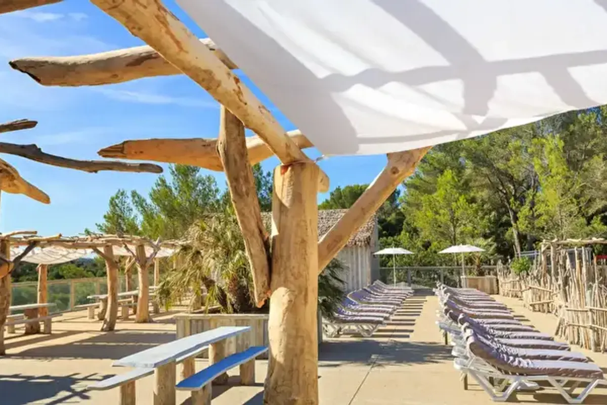 Holiday Green Resort & Camping